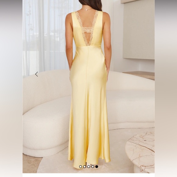 Hello Molly JUICY STORIES SATIN MAXI DRESS YELLOW - Picture 2 of 7